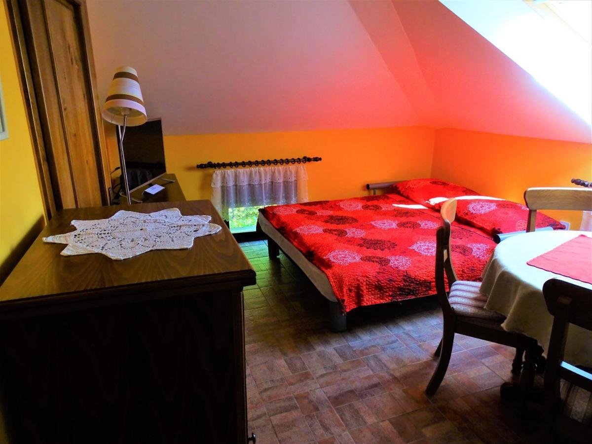 Apartmaji Pr-Gujlu Sela Nad Podmelcem 5220 Tolmin Podmelec Экстерьер фото
