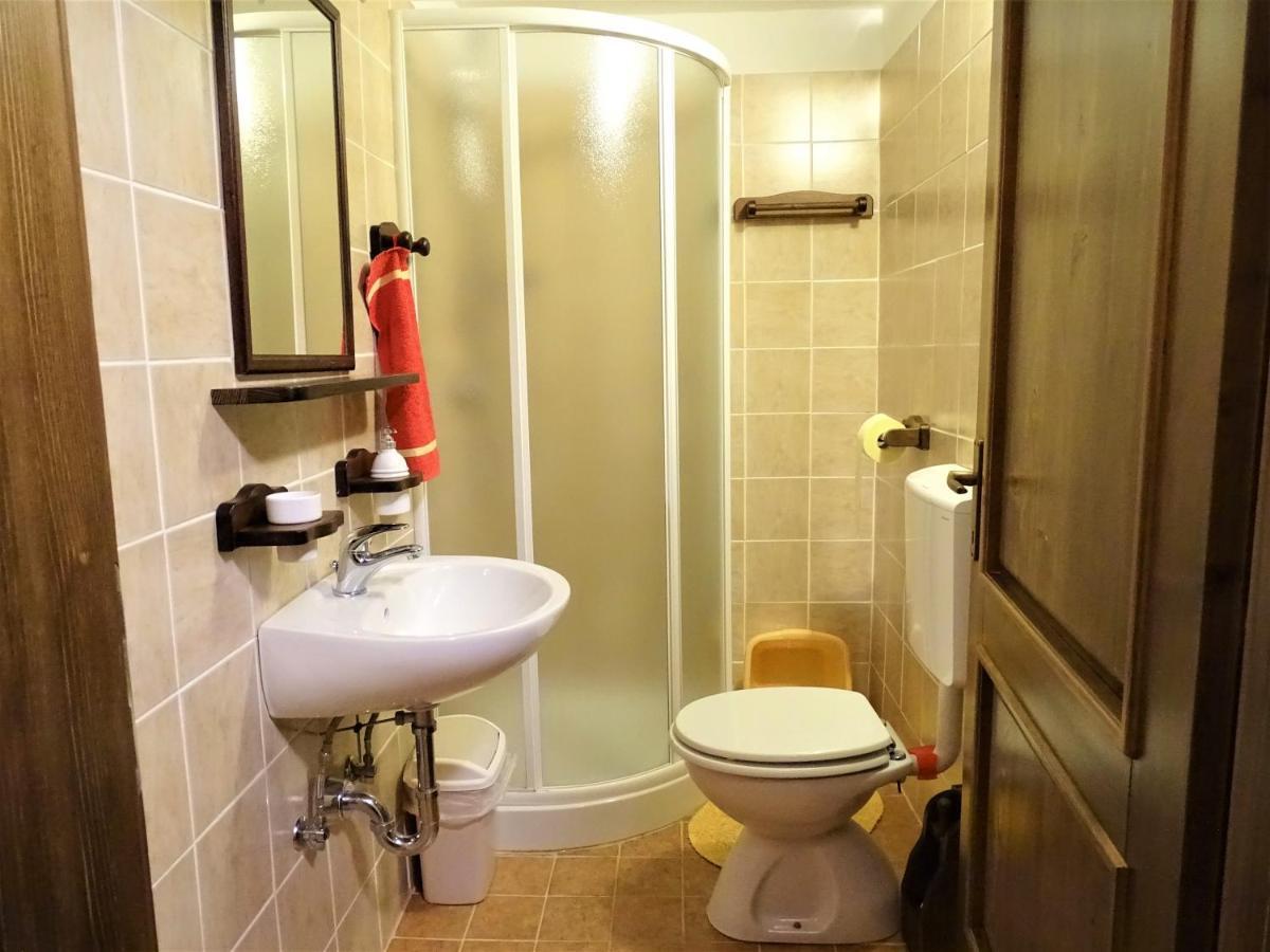 Apartmaji Pr-Gujlu Sela Nad Podmelcem 5220 Tolmin Podmelec Экстерьер фото