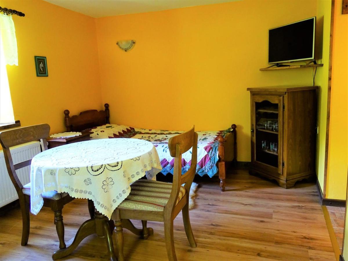 Apartmaji Pr-Gujlu Sela Nad Podmelcem 5220 Tolmin Podmelec Экстерьер фото